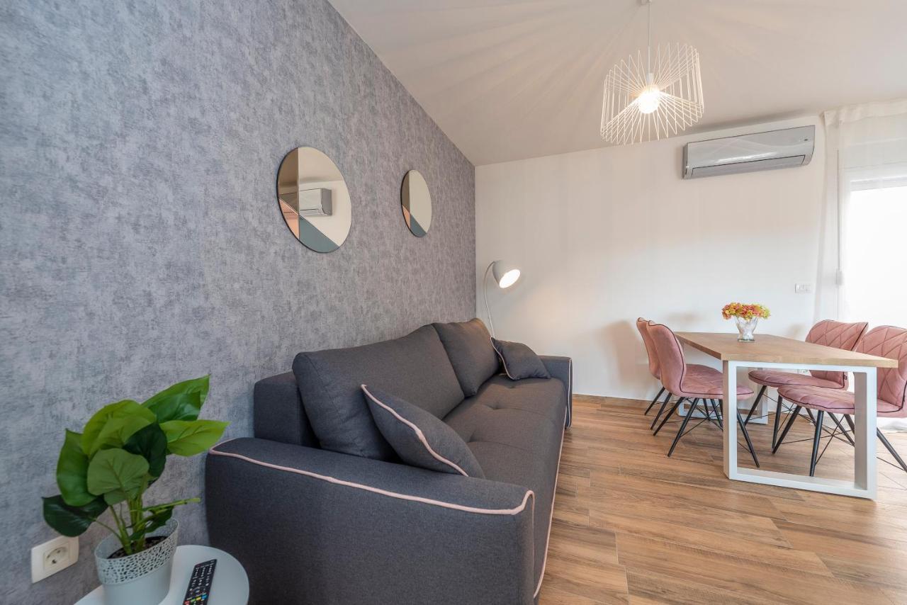 Luxury Apartments - La Vir 5& 6 外观 照片