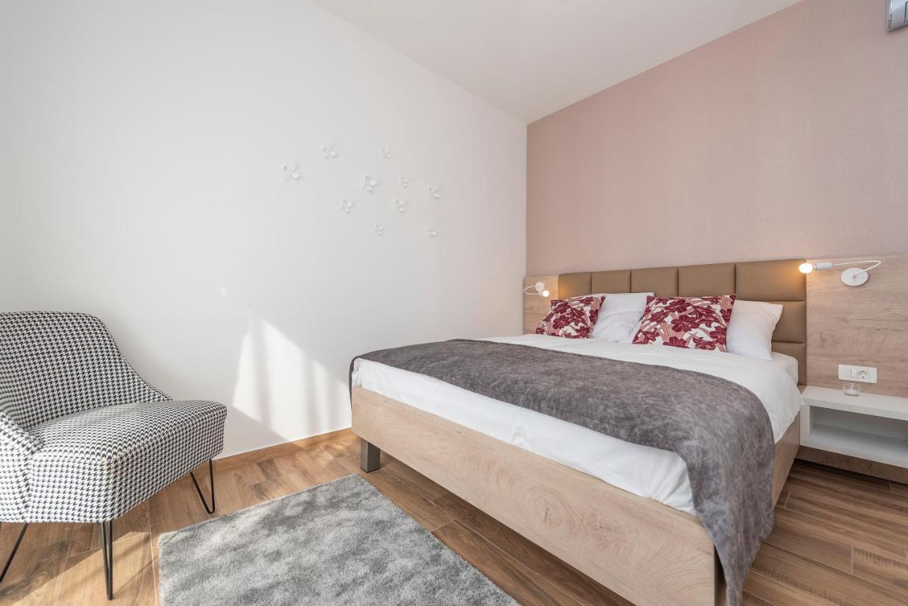 Luxury Apartments - La Vir 5& 6 外观 照片
